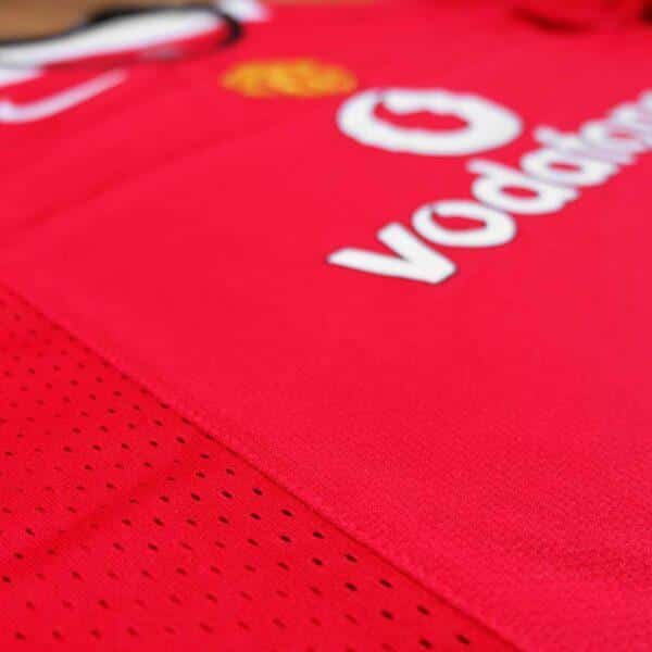 MAILLOT RETRO MANCHESTER UNITED DOMICILE MANCHES LONGUES 2005-2006