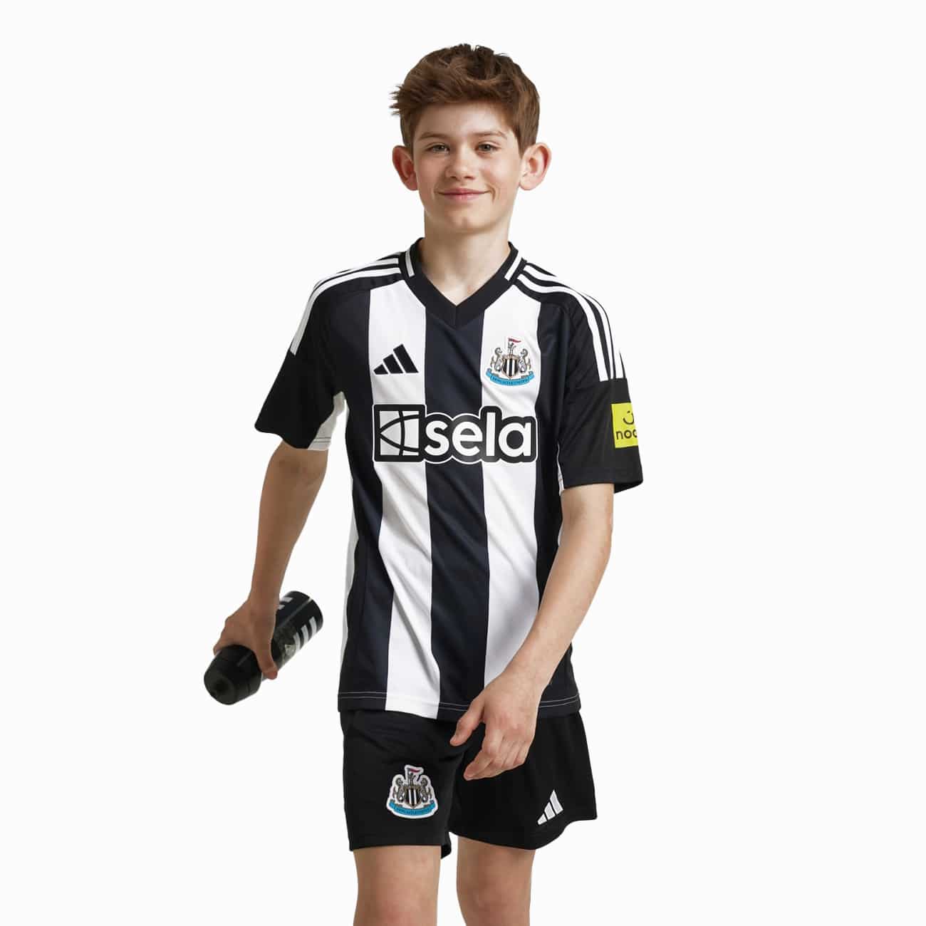 PACK JUNIOR NEWCASTLE DOMICILE SAISON 2024-2025 PACK JUNIOR NEWCASTLE DOMICILE SAISON 2024-2025